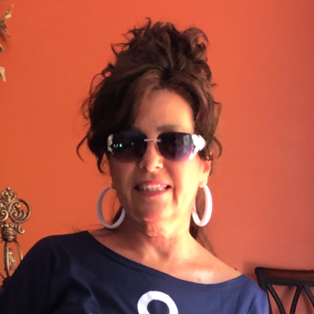 Meet your Posher, Posh